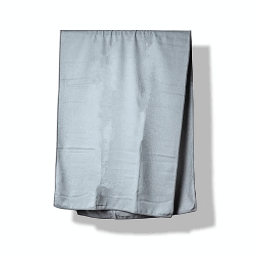Toalla de yoga gris claro con puntos de PVC
