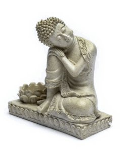 Estatua de Buda con portavelas gris