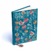 Cuaderno de terciopelo azul con flores