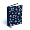 Cuaderno de terciopelo azul oscuro con sol y luna para yoga