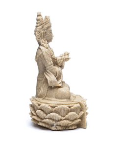 Estatua de Buda con dorje y campana color arena