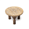 Mesita de altar redonda motivo místico madera de mango blanqueada para yoga